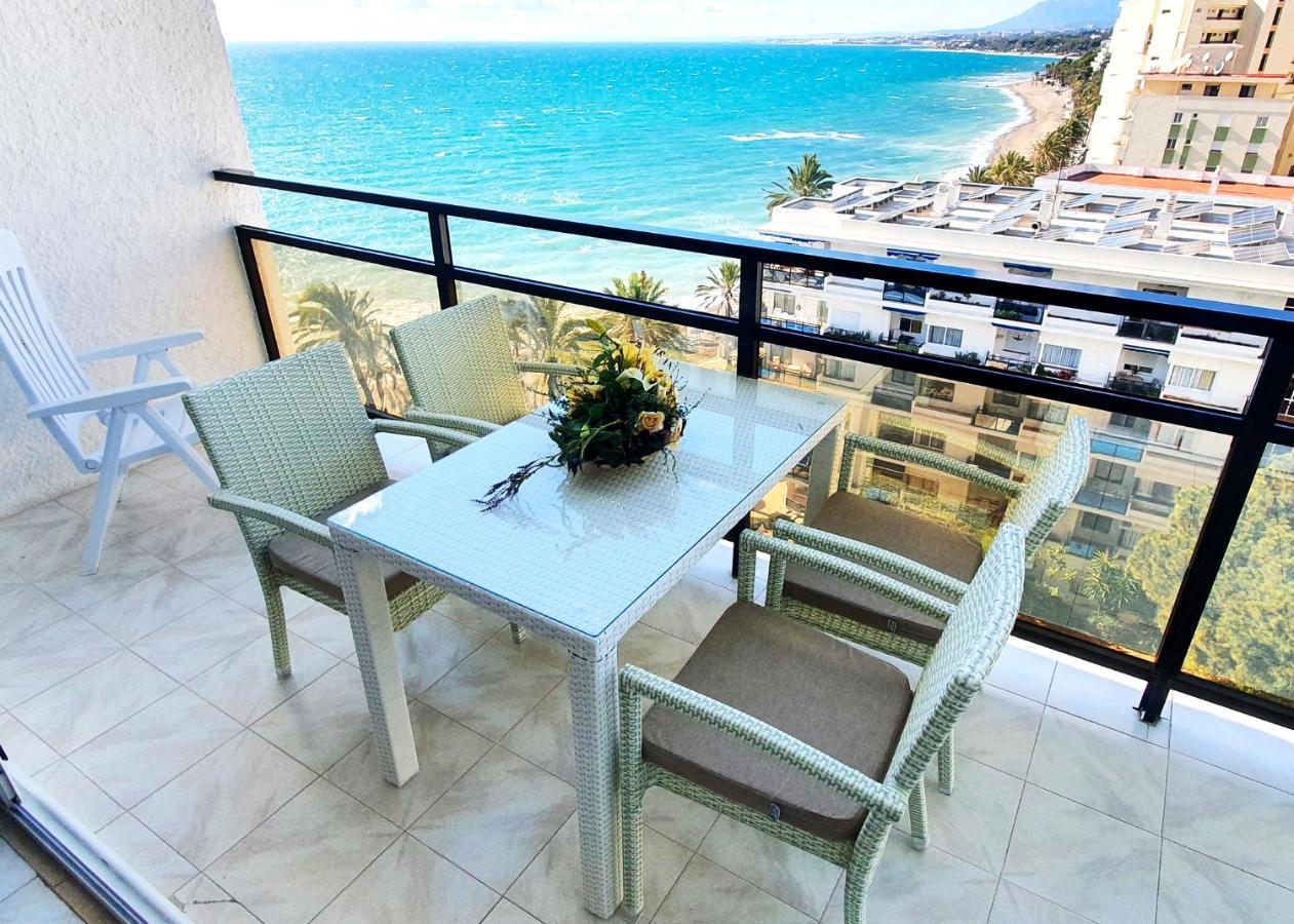 Skol 701. One Bedroom Duplex With Exceptional Sea Views. Apartamento Marbella